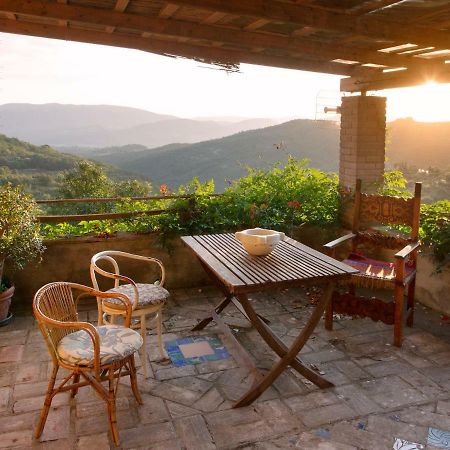 Bed and Breakfast Casa La Valle, Gubbio, Frazione Santa Cristina Экстерьер фото